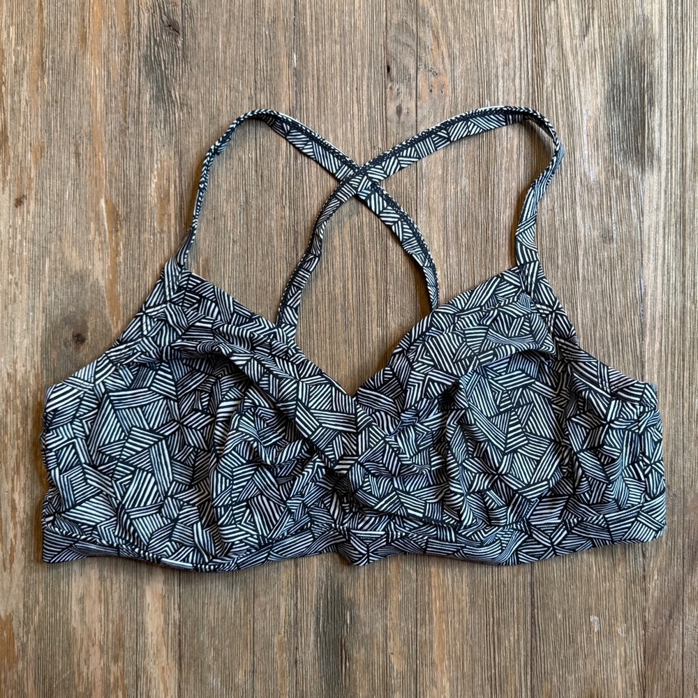 Athleta Black and White Patterned Bikini Top Size 38 B/C